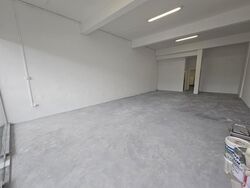 Race Course Road (D8), Retail #515200411